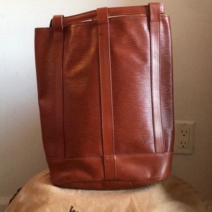 Louis Vuitton backpack - never used